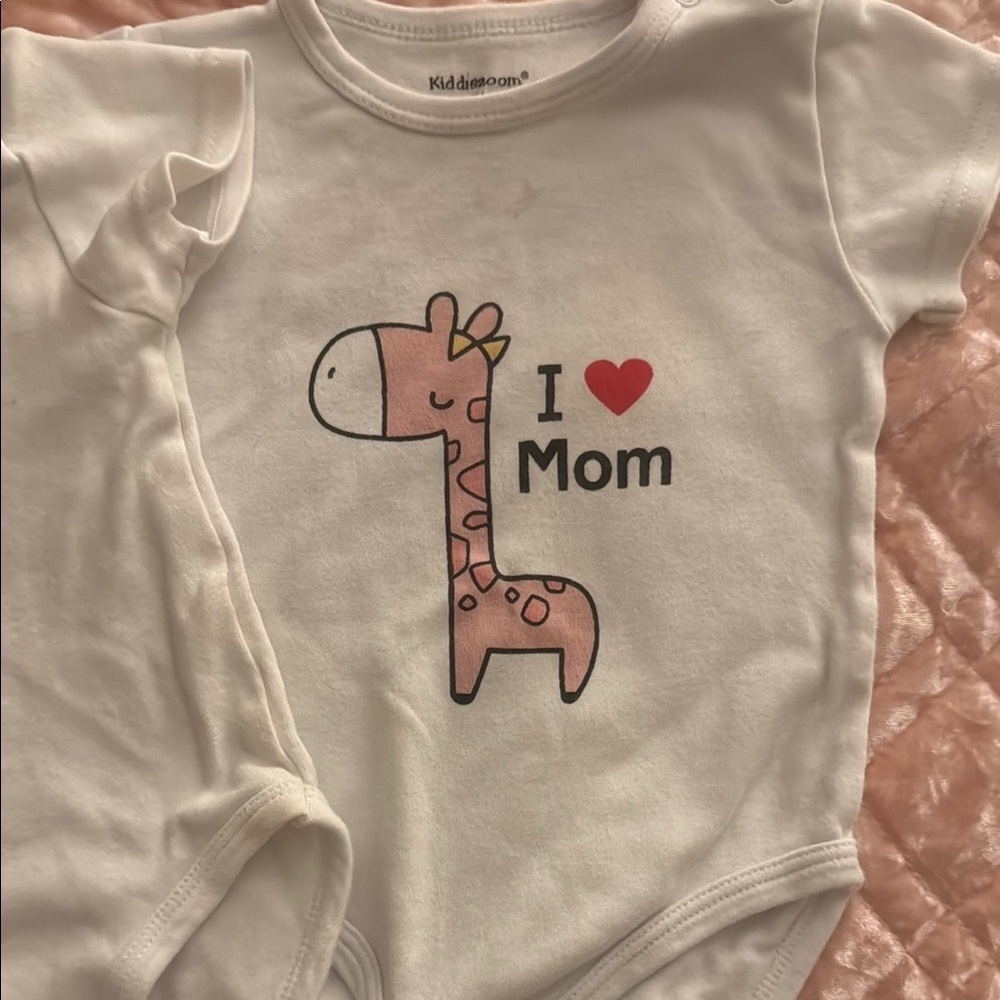 Graphic Baby ‘Giraffe’ Mom/Dad Bodysuit Bundle - Picture 3 of 5